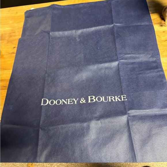 Dooney & Bourke Detroit Tigers Purse with dust cover bag